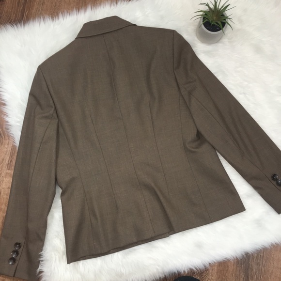 Tan Kasper Pant Suit Business Interview 10 - Picture 5 of 8